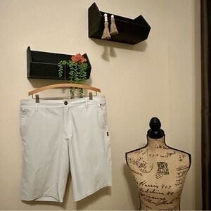 O'Neill Hybrid | Men's Tan Flat Front Shorts